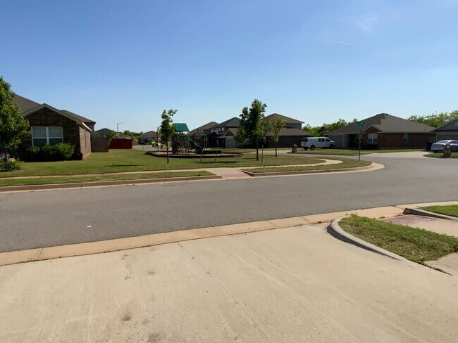 Photo - Available Now! - 3 bedrooms 2.5 bath