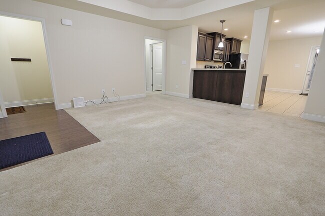 Photo - 349 Dovington Dr