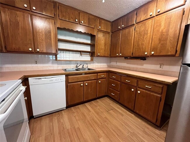 Photo - 1145 S Lake Reedy Blvd