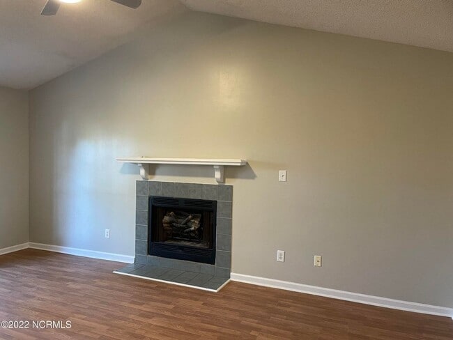 Photo - Welcome to Deerfield!