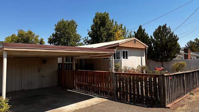 2 Bedroom 1 Bath Mobile Home - 2 Bedroom 1 Bath Mobile Home