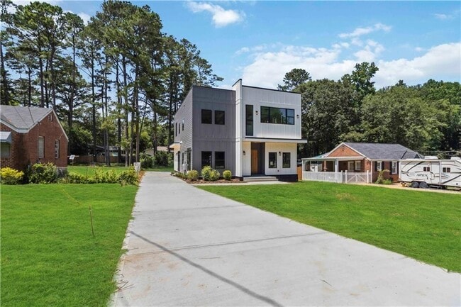 Photo - 1554 Columbia Cir