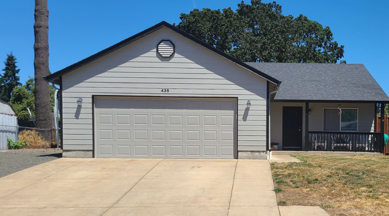 Well Maintained Three Bedroom - Well Maintained Three Bedroom