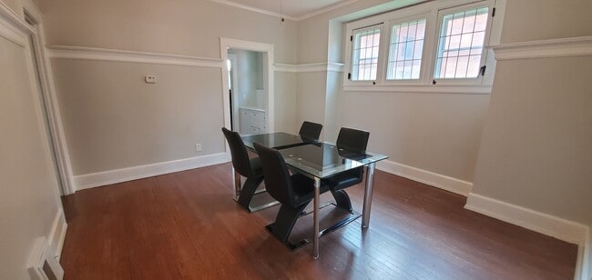 Photo - 1071 Van Dyke St Unidad 2