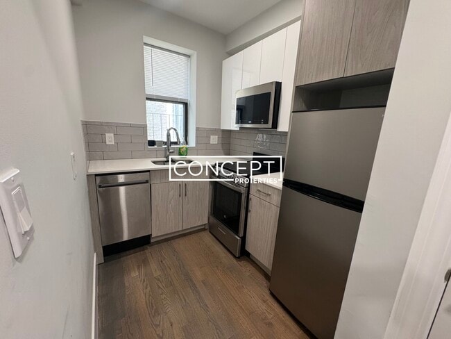 Photo - 19 Peterborough St Unit 11CP