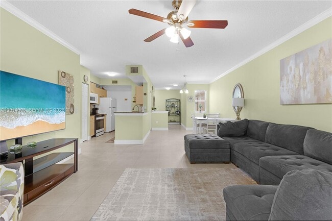 Building Photo - 2486 Centergate Dr Unit 203