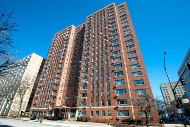 Photo - 2909 N Sheridan Rd Condo Unit 1605