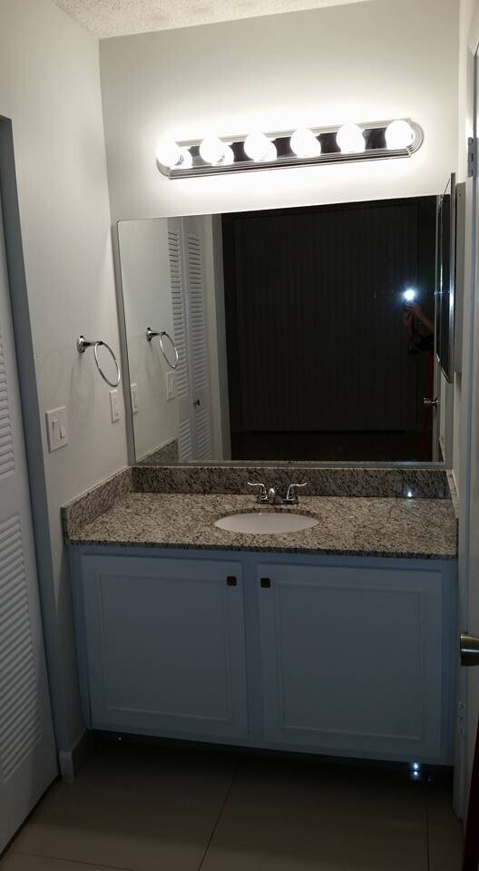 Photo - ONE BEDROOM ONE BATHROOM !! WATERFRONT COM... Unidad 16