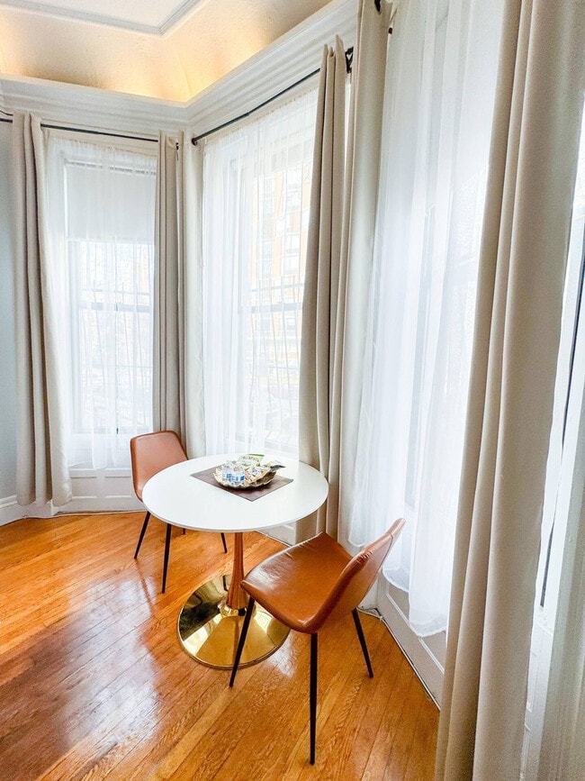 Photo - 337 Beacon St Unit SI FL1-ID1238092P