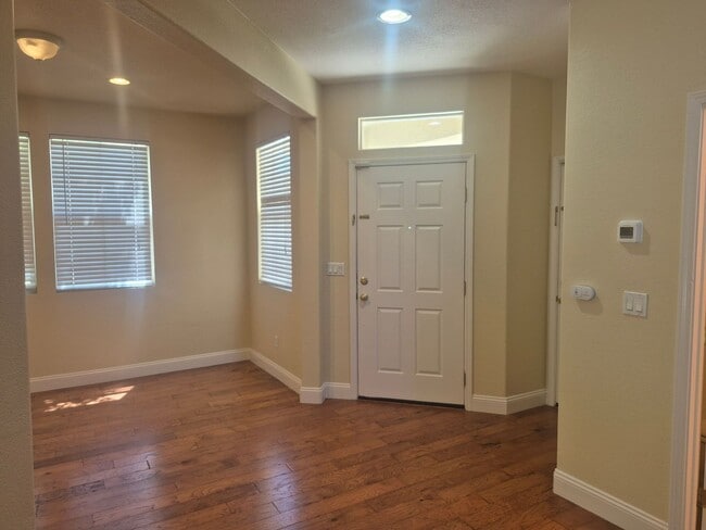 Photo - Adorable 3 bedroom 2.5 bath with loft