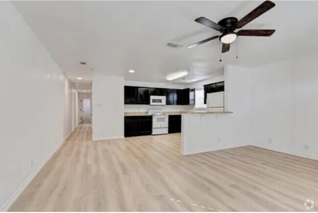 Building Photo - 403 N Burdette Ave Rental