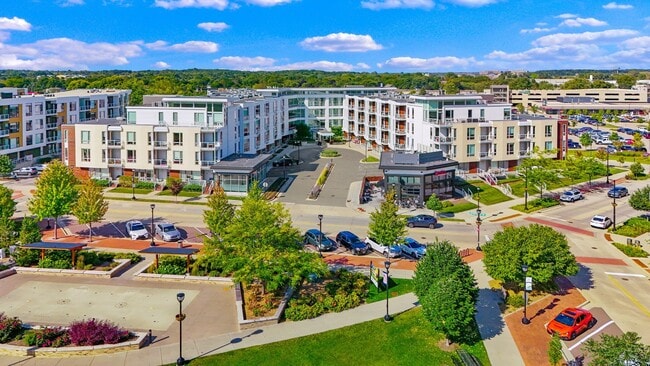 Emerald Row Apartments
