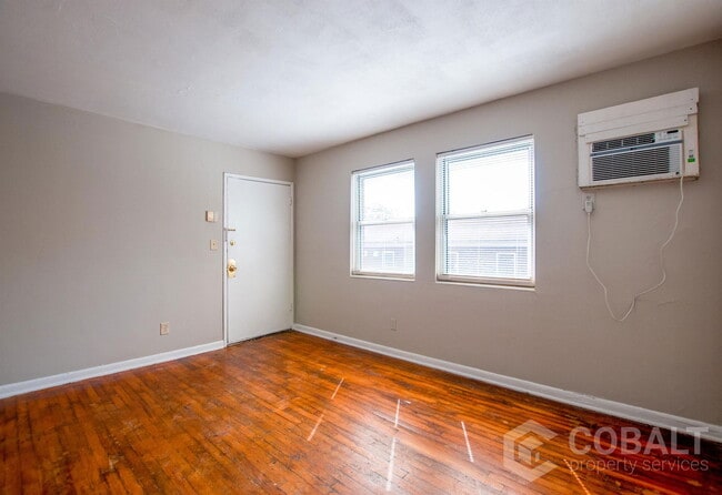 Photo - 954 St Charles Ave NE Unit 6