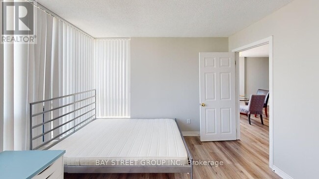 Photo - 3050 Ellesmere Rd Unit 1019