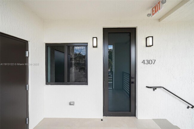 Photo - 4307 E 8th Ct Unit D