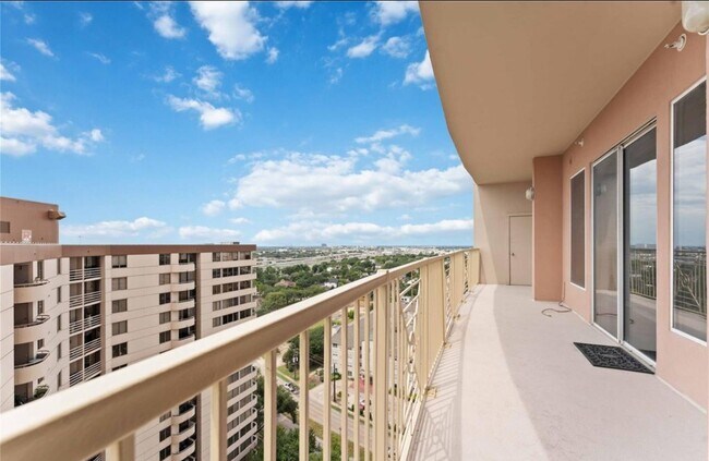 Photo - 3505 Sage Rd Unidad 1606