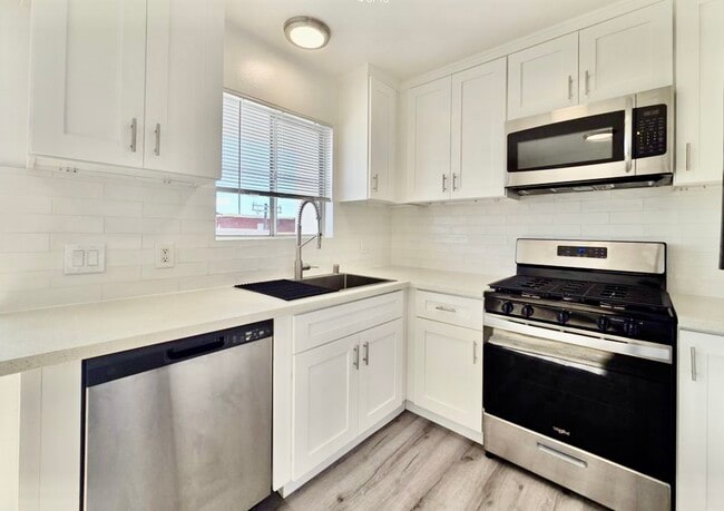 Photo - 4247 Inglewood Blvd Unit 4225-203