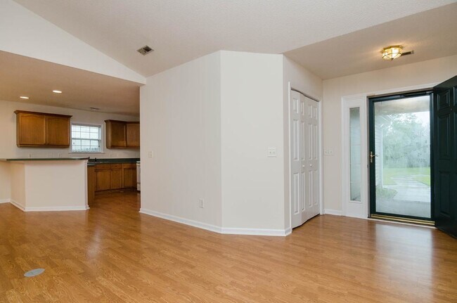 Photo - 7511 Old Oak Rd