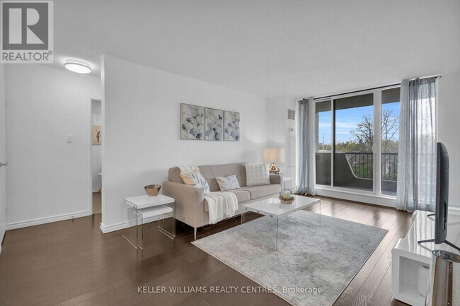 Photo - 7811 Yonge St Unit 407