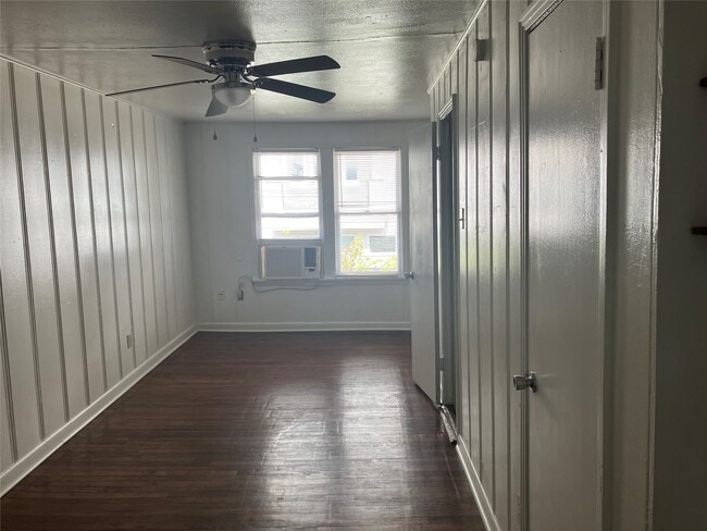 Photo - 307 Stratford St Unit 1