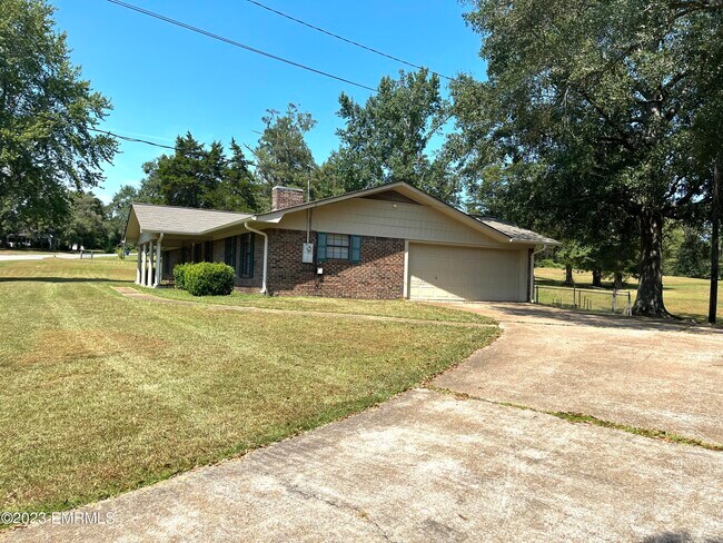 Photo - 4500 Russell Topton Rd