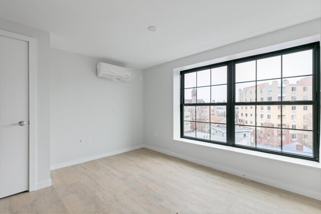 Photo - 24 Soden St Unit 04