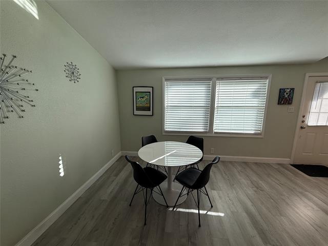 Photo - 817 Loganwood Ave