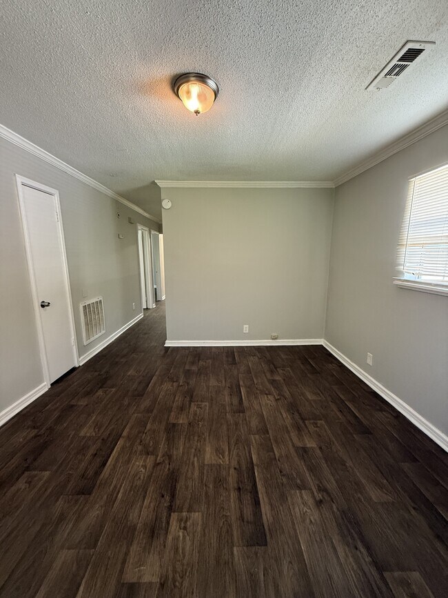 Photo - 3729 Maple Ave SW