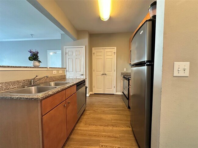 Photo - 2502 Leon St Unit 409