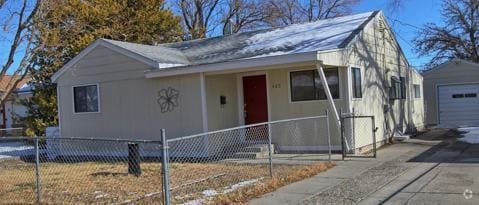 Building Photo - 465 S Russell St Rental