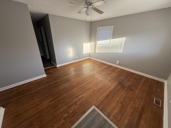 Photo - 1857 Dunkirk Dr