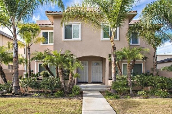 Lamont Dwelling - 3958 Lamont St