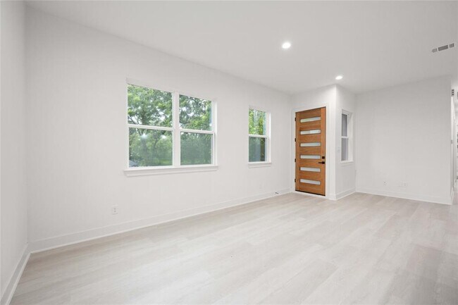 Photo - 770 Lucky St Unidad B