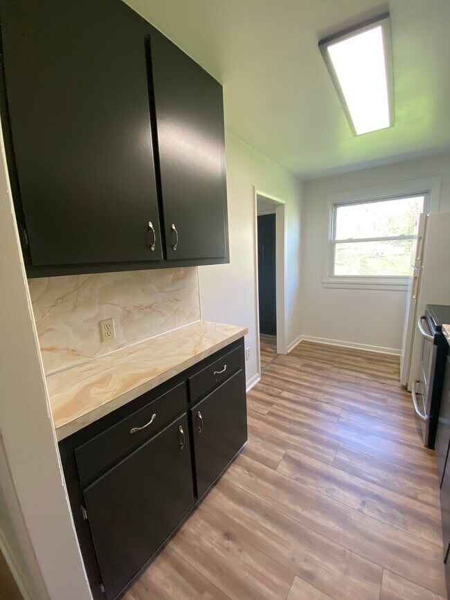 Photo - 29091 Harriet St