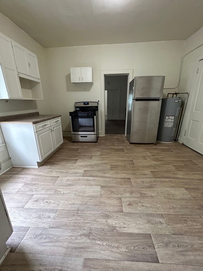GB - 03 - 6th St - GB - 03 - 6th St Apartment Unit 1020