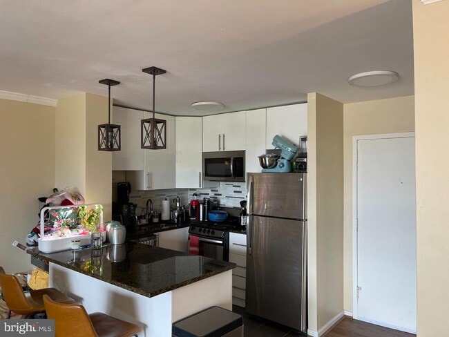 Photo - 950 25th St NW Unit 1029-N