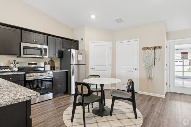 2BR, 2BA - 1,294SF - Kitchen