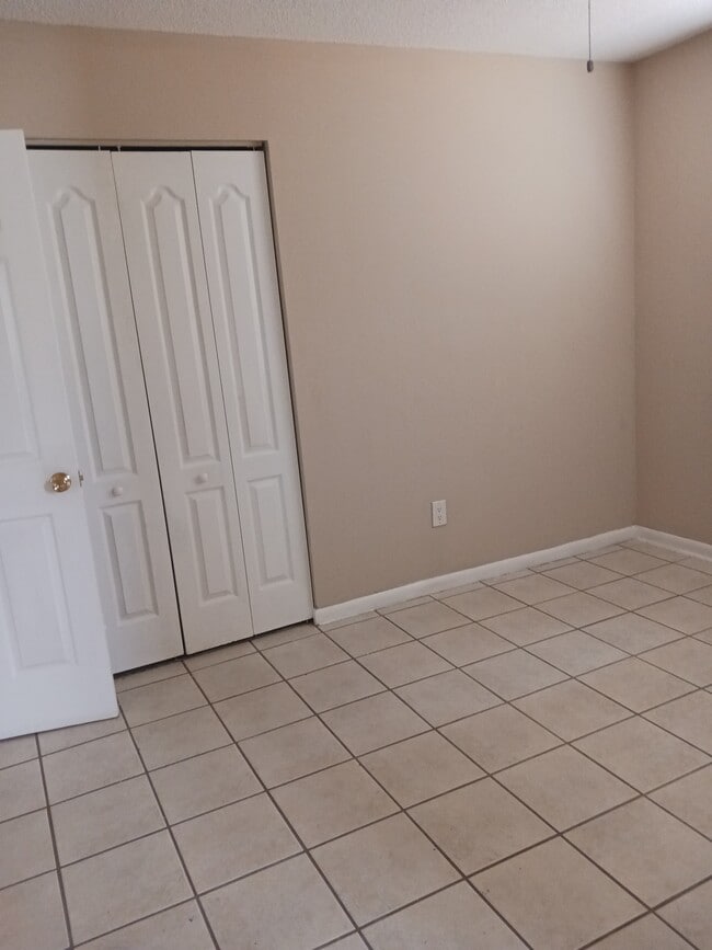 bedroom - 4153 Pine Drop Ln