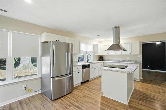 Photo - 1005 Scarlet Oak Ct S