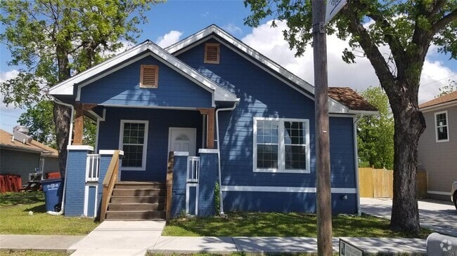 Building Photo - 407 S Main St Rental