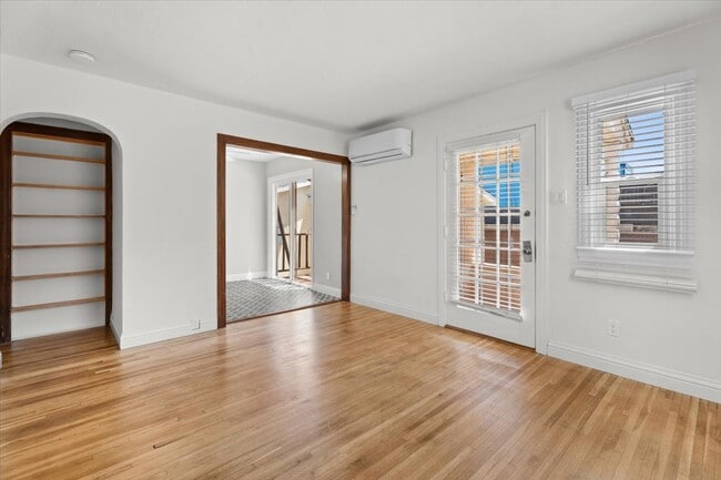 Photo - 4044 Huron Ave Unidad A