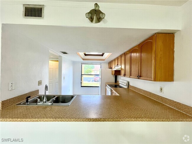Building Photo - 2041 Golfside Village Dr Rental