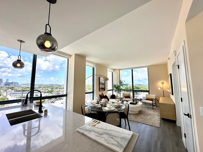 Photo - 52 NW 32nd St Unit B19