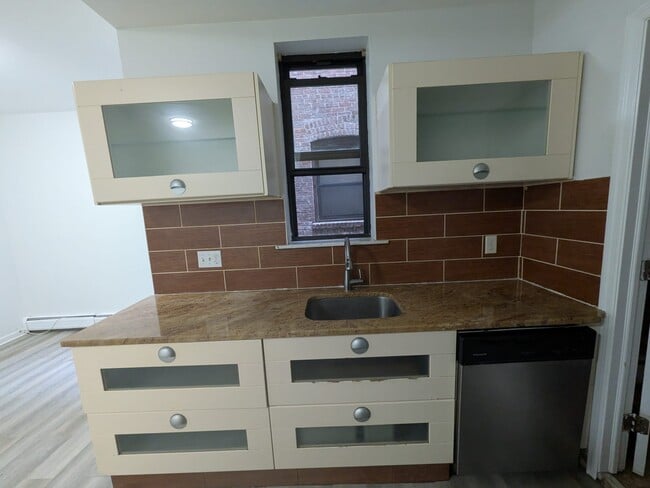1000 Broadway Unidad 1