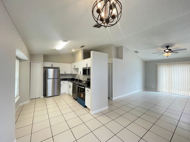 Photo - 312 San Gabriel St