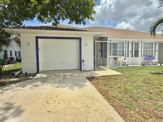 Building Photo - AVAILABLE NOW!!!!  3 Bedroom 2 bath 1 car ... Rental