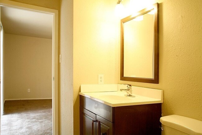 Photo - 9 Wolfhound Ln