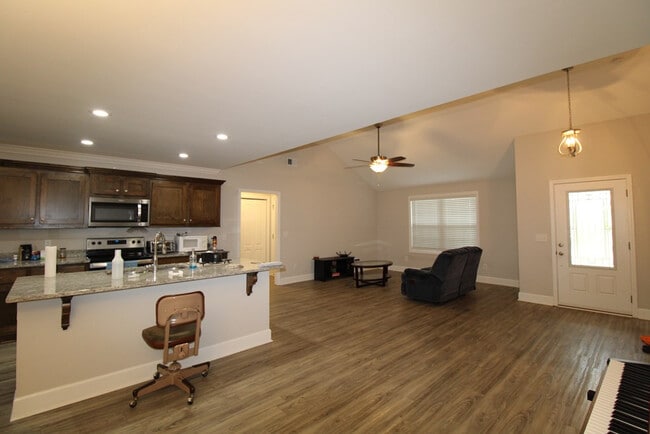 Photo - 1315 Mayfield Dr