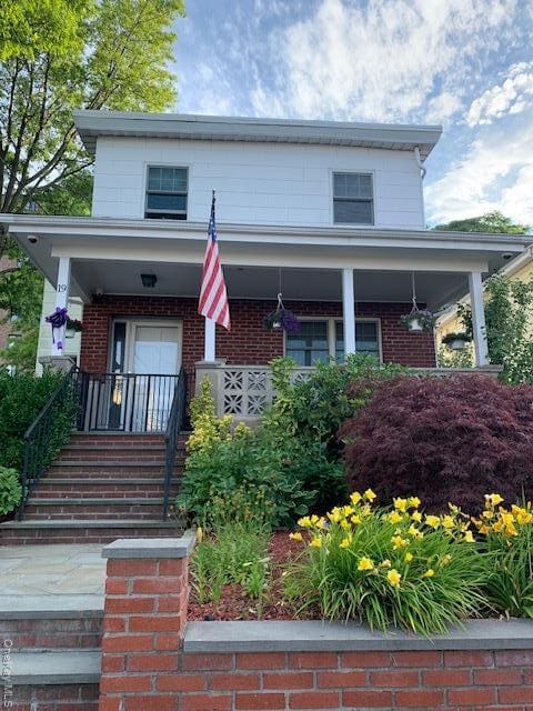 Building Photo - 19 Franklin Ave Unit 2nd Fl