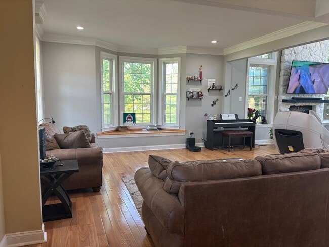 Photo - 501 Rain Tree Cir